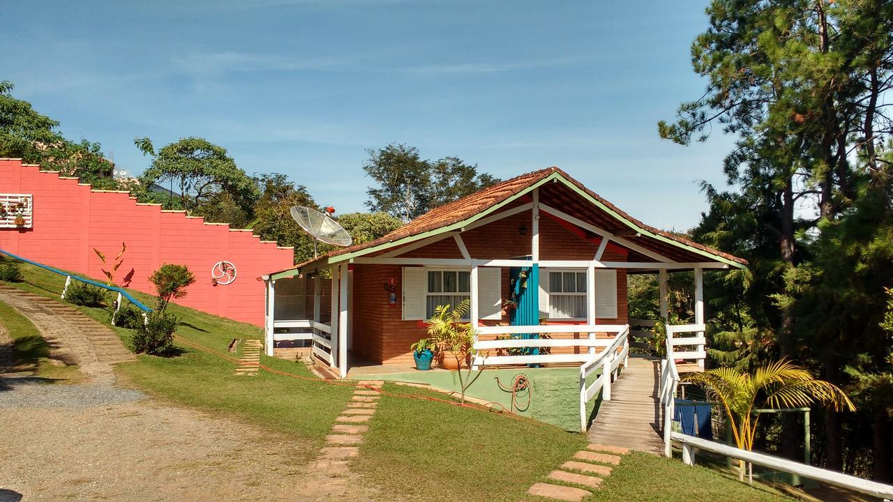 Hotel Pousada Recanto Das Girafas Cunha Exterior foto